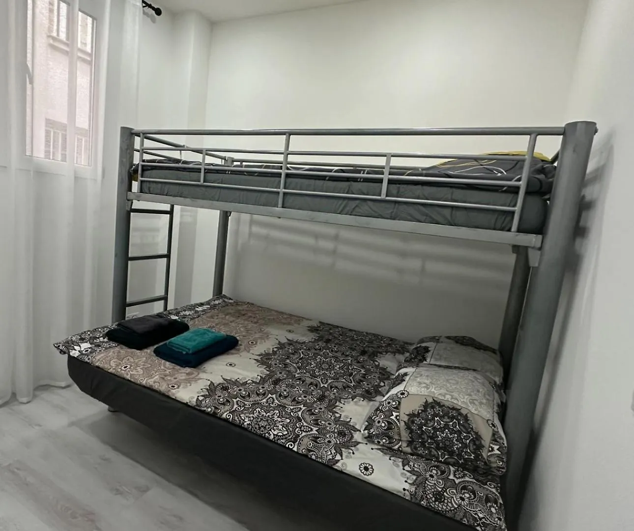 Appartement 3 Pieces Proche Du Negresco Ницца