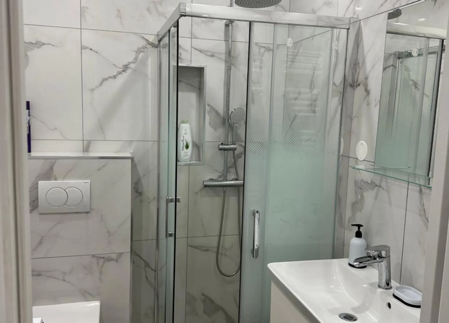 Appartement 3 Pieces Proche Du Negresco ニース アパート
